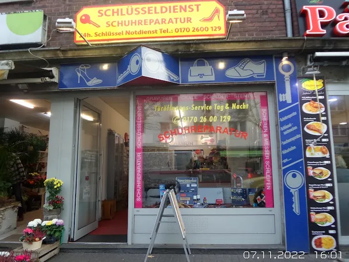 Schlüsseldienst 24h. Schuhreparatur