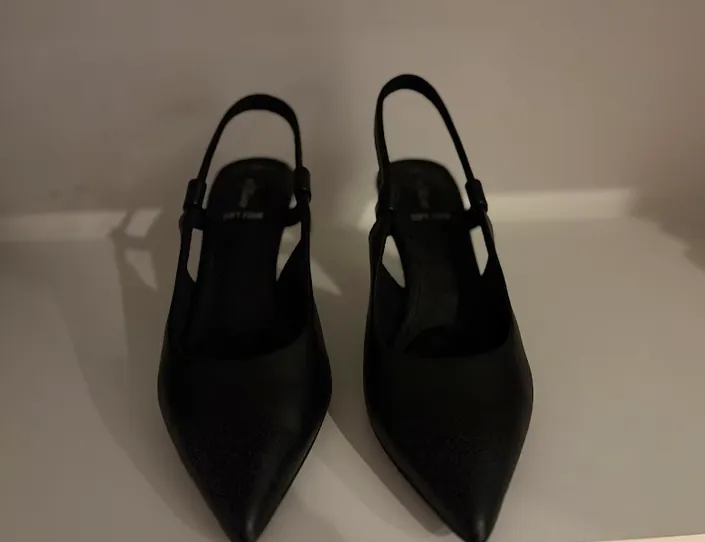 Schuhwerkstatt & Schlüsseldienst Adel
